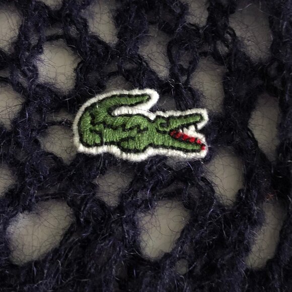 Lacoste Casual Open Weave Knit Wrap/Scarf in Deep Eggplant Purple Sz OS - Picture 8 of 10